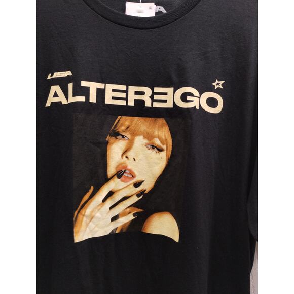 BLACKPINK - LISA Size Large Official Merch Alter Ego Black KPOP Graphic Tee NWT - Picture 2 of 5